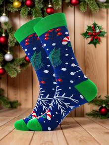 1 Pair Of Men's Christmas Themed Medium Length Socks, With A Blue Background And Green Pine Branches And Red Berry Patterns, Creating A Strong Festive Atmosphere, Comfortable, Making It The Preferred Holiday Gift - Multicolor - View 6
