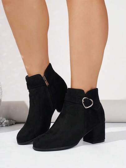 1 paire de bottes cheville à talon large et épais avec boucle et fermeture éclair sur le côté, style décontracté et preppy. Convient pour le bureau et l'extérieur, pour l'automne/l'hiver. Bottes cheville noires à talons hauts, coupe large