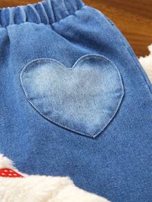 2 件套年轻女孩可爱草莓刺绣双面羊毛开衫和心形口袋直筒牛仔裤套装，秋冬