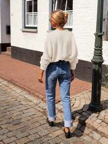 Áo khoác cardigan dệt kim cổ tròn dành cho nữ, thiết kế cài nút, phong cách tối giản cổ điển, phù hợp mặc hàng ngày, áo len thu đông màu trắng. - trắng - Xem 2