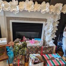 5 Stücke 12-Inch (30cm) + 10-Inch (25cm) weiße Papierblumen künstliche 3D Wanddekoration für Hochzeit, Geburtstag, Bridal-Shower, Geburtstagsparty, Fotohintergrund, Bogen Dekoration