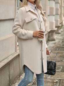 Jesienno-zimowy, swobodny płaszcz w europejskim stylu, jednolity kolor, z polaru granulowanego, z odkrytymi ramionami, z klapami, guzikami i ozdobnymi klapami kieszeni, ciepły i stylowy, idealny na co dzień, dojazdy do pracy, wakacje i spotkania ze znajomymi