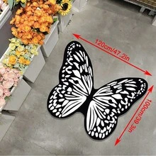 1 pièce Tapis décoratif asymétrique avec motif de papillon noir et blanc de bande dessinée intéressant, design créatif moderne et amusant en fausse laine lavable. Convient pour le salon, la chambre, le balcon, la terrasse, l'intérieur et l'extérieur, la salle de jeux, le tapis de chevet pour garçons et filles, décoration d'intérieur