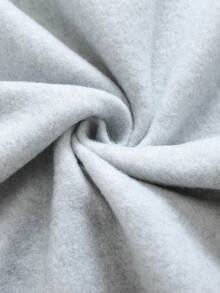 加大码男士新款针织连帽卫衣，250克磨毛面料，趣味十足的Emo风格黑色连帽衫，饰有英文图案印花，Y2K时尚，适合日常穿着