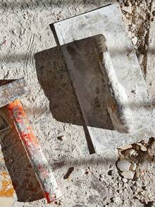 Cuchara de espatulado triangular con dientes triangulares de acero al carbono (11 pulgadas * 5 pulgadas), con mango de madera, adecuada para la aplicación de masilla, colocación de azulejos y trabajos de construcción. - Plateado - Ver 4