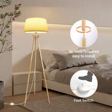 客厅落地灯，LED落地灯，三脚架，复古木质，带褶皱亚麻灯罩和脚踏开关，优质实木，斯堪的纳维亚风格，白色，不带灯泡