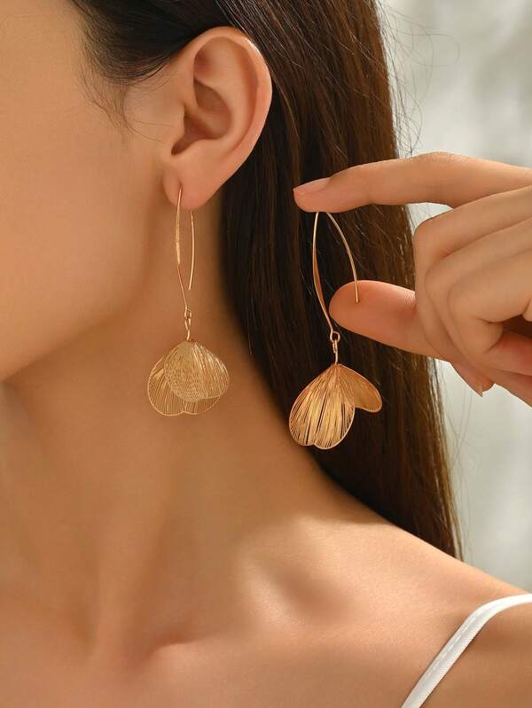 1 Pair Vintage Elegant Long Petal Flower Earrings, Versatile For Vacation And Daily Wear