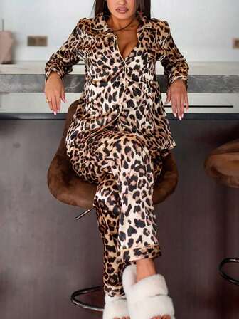 Autumn Winter Ladies Adult Fantasy Leopard Allover Print Long Sleeve Top &Pants Pajama Set, Women Satin Pajamas Two Pieces Sets, Fall Clothes