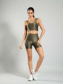 FITNATION Top fitness tipo REGATA em tecido micro canelado com BRILHO e ALTA elasticidade e sustentação - verde musgo - Visão 5