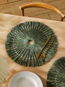 2pcs/4pcs/6pcs Handmade Woven Round Placemats With Tassels, Rustic Style Plate Mats, Wall Decor, Durable Non-Slip, Suitable For Party, Wedding, Outdoor Dining - Green - View 2