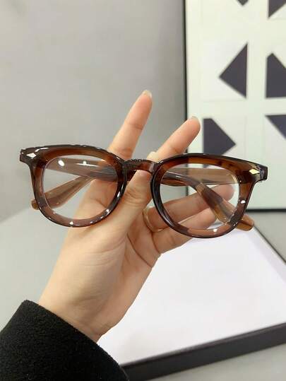 1 Kính thời trang gọng oval nhỏ gọn tối giản dành cho nữ, phù hợp với trang phục công sở hàng ngày