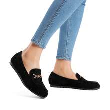Women Loafers Shoes - Hitam - View 4