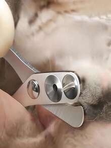 1个带圆形切口孔的猫指甲钳 - 避免过度修剪宠物指甲 - 锋利斜角刀片，专业爪子修剪器套装，适合新手宠物家庭