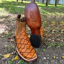 Botas chelsea para hombre en color miel de piel grabado animal Pirarucu, estilo vaquero elegante con diseño cómodo ideal para uso diario Pescado Botin Cafe Botines Cuero - Albaricoque - Ver 5