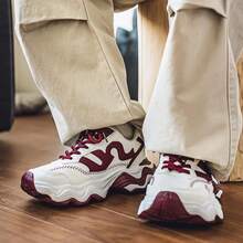 Tênis Casuais Respiráveis Finos Masculinos, Tênis Esportivos com Solado Grosso de Alto Nível que Aumentam a Altura, Novos Lançamentos Primavera/Verão 2025