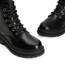 Wide Fit Lace-Up Combat Boots Ankle Booties For Women - màu đen - Xem 9