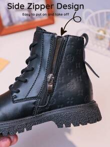 1双儿童新款黑色平底靴，幼儿马靴，朋克风格压花工艺侧拉链设计，适合2-15岁儿童，适合全年外出和聚会 - 黑色 - 查看 6
