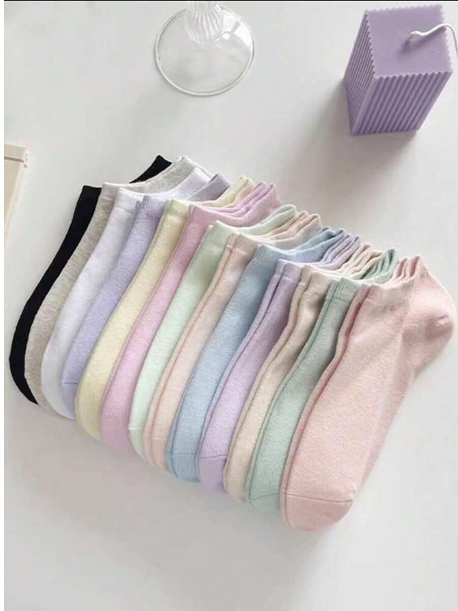 女士短袜40双/20双/10双/6双/2双,隐形袜,白袜,女袜,可爱袜,女童袜,黑袜,卡通细节,导轨透气孔设计,吸湿排汗,柔软顺滑,适合各种节日、运动、休闲、商务等日常穿着,一年四季均可穿着,颜色组合随机。 - 彩色 - 查看 1