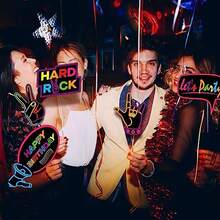 16 piezas Varitas luminosas de neón para photocall, accesorios fluorescentes de neón que brillan en la oscuridad para decoración de fiestas, cumpleaños, discoteca, fiesta con luz negra