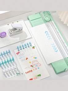 A4 Paper Cutter, Gift Packaging Cutter, Portable A3/A4 Paper Cutter, Simple And Precise Paper Cutter, Two-Way Paper Cutter, With Automatic Protection Cutter, Manual Scrapbook Cutter, Suitable For Home Office, DIY Of Students, Kraft Paper Cutting Of Scrapbook Photo Cards, Light Office Stationery In Six Scenes, Preferred For Returning To School As A Gift.