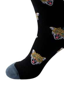 1 Pair Unisex Fashionable Leopard Print Black Background Mid-Calf Socks, Suitable For All Seasons, The Perfect Choice For Men And An Ideal Gift For Male/Female Friends, Parents, Grandparents, Great For Shopping, Hiking, Sports, Travel - Multicolor - View 3