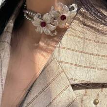 Flower On Neck ~ Special-Interest Design Iris Tectorum Flower Silver Pearl Necklace Men's And Women's Same Choker Clavicle Chain - Thánh giá ngọc trai #XL188 - Xem 3