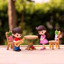 2pcs/Set Mini Boy Girl Guitar Sweet Lovers Couple Figurines Craft Fairy Dolls Valentine's Day Wedding Accessories Home Decor