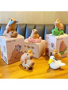 Figura decorativa de resina de capibara, decoración creativa para mujer para el centro de control del automóvil, muebles de escritorio, regalo con figura de animal al azar