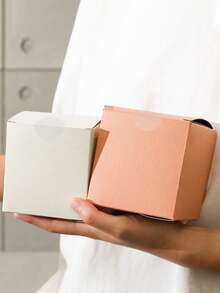 500pcs/Roll DIY Gift Packaging Transparent Sealing Stickers, Gift Box Packaging Self-Adhesive Sticker Sealing Round Labels, Suitable For Any Small Handmade Projects, Christmas Gift Packaging Stickers, Box Sealing Stickers, Sealing Stickers, Commercial Goods Packaging Sealing Stickers