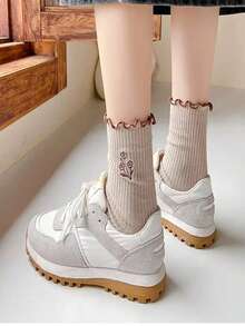 1 双女士 Maillard 花卉蕾丝边中筒袜，可爱甜美复古花卉中筒袜，适合日常休闲穿着、运动、通勤、送礼、所有场合和节日 - 彩色 - 查看 4