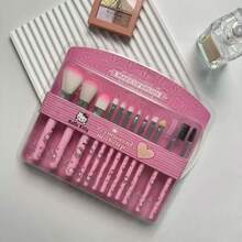 Set di 15 pennelli trucco per signora Hello Kitty di Sanrio, set di pennelli trucco professionali - Blush in polvere rosa, matita sopracciglia, rossetto, ombretto, set di pennelli e cuscinetto per cipria, adatto per principianti
