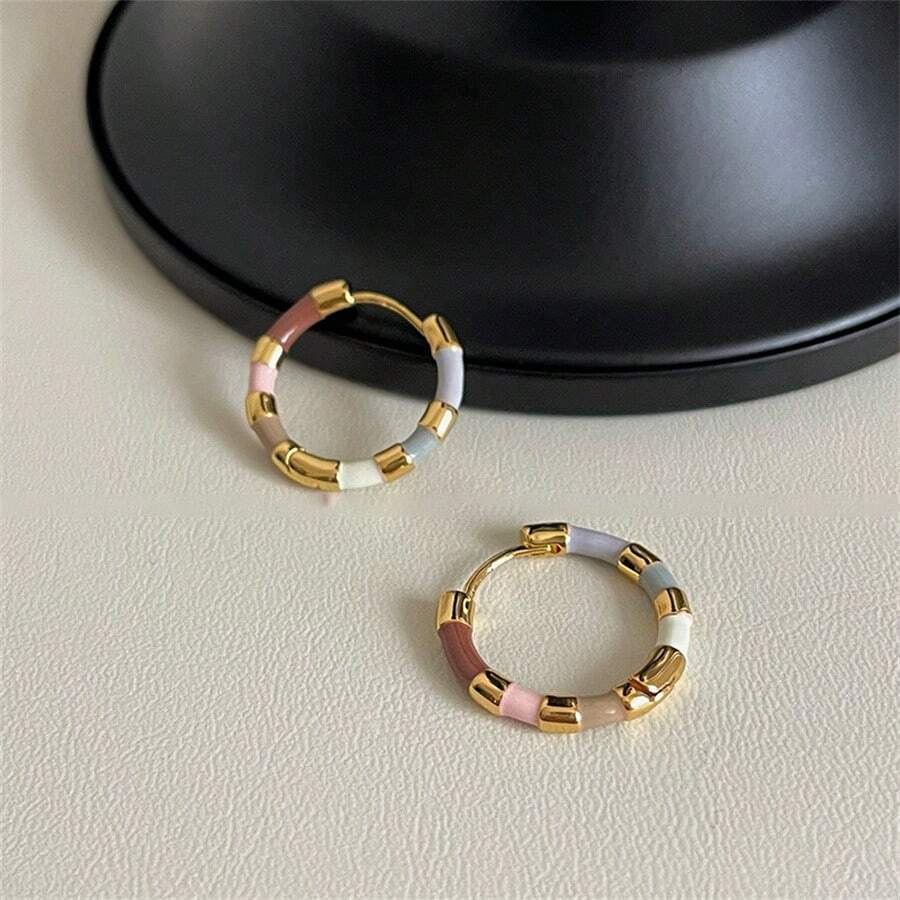 1 Pair Elegant Small Hoop Earrings For Women Party Jewelry, Vintage Style Accessories Perfect For Banquets And Parties - 彩色的 - 查看 1