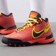 Nike LBJ NXXT GENISUS EP男子詹姆斯運動籃球鞋 - 紅色 - 查看 2