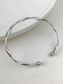 1pc Minimalist Mobius Loop Bracelet, Elegant Design Suitable For Women Everyday And Holiday Wear