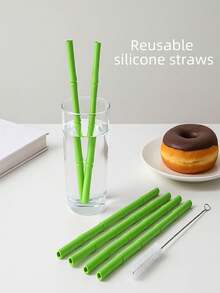 MYLOLF 6/8/12 piezas Pajitas de silicona reutilizables con cepillo de limpieza, material de silicona suave, forma de bambú creativa - Pajitas plegables, fáciles de limpiar y reutilizar, adecuadas para café, té de burbujas y camping al aire libre Pajitas para beber a alta temperatura, aplicables para Halloween, Navidad