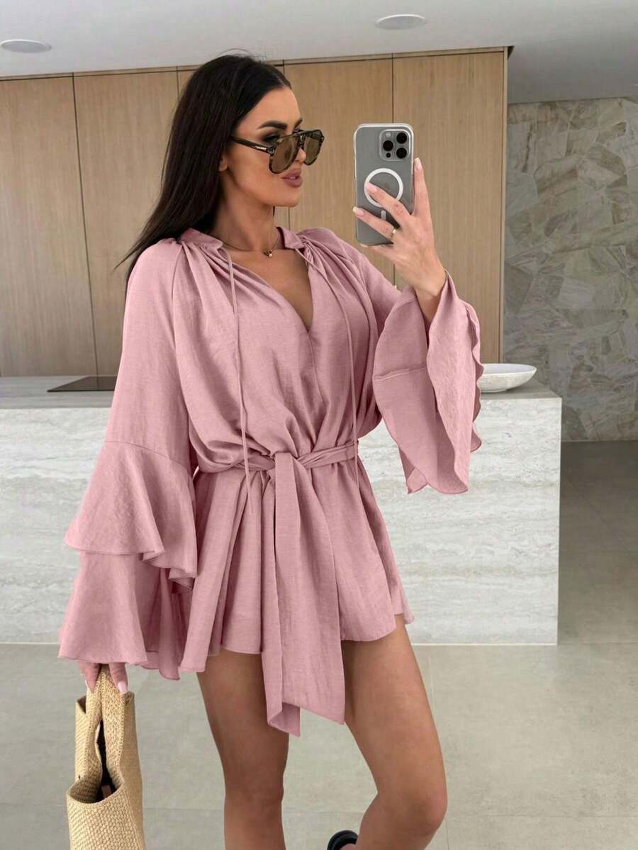 Vestido corto suelto de manga larga con cuello en V asimétrico y lazo, de unicolor y con estilo - Rosa - Ver 1