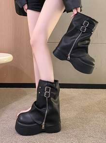 女式厚底系带靴，黑色厚底踝靴配扣带，秋季新款