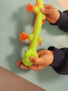 1PC Taba Squishy, Soft Relaxing Simulated Gecko, Lizard, Animal Squeeze Toy, TPR Soft Gel Stress Relief Toy, Adorable Fun, Christmas Gifts, Party Favors, Gift Bag Fillers, Kids Toys, Boys Games, Girls Games, Kids Games, Fidget Toys For Kids, Portable Fidget Squeeze Toy For Your Desk And On The Go, Ideal Holiday Gift.