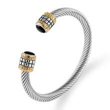 سوار ذهبي اللون من الصلب المقاوم للصدأ بتصميم هندسي اسطواني قابل للتعديل ، سوار مجدول مناسب للأزواج