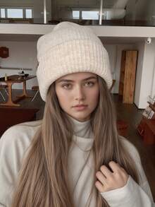 1pc Women's Knit Beanie Hat With Small Leather Patch, Warm Ear Protection, Versatile For Autumn/Winter, Suitable For Outdoor Activities