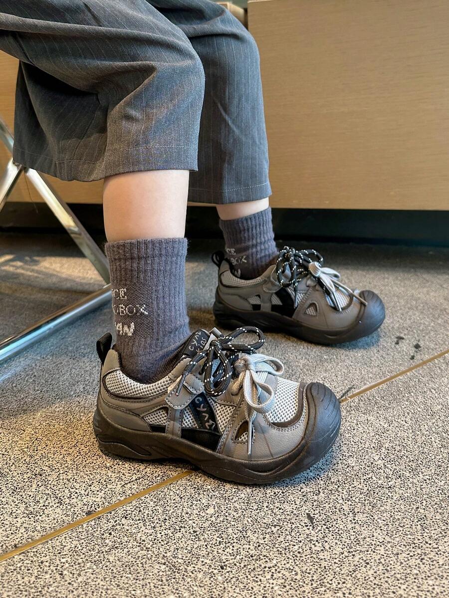 8-18 Years Old Unisex Khaki Retro Classic Sports Casual Shoes, Suitable For All Seasons, Lightweight Leather Upper, Breathable, Suitable For Daily Life, Autumn/Winter; Outdoor Running, Hiking, Training, Non-Slip, Wear-Resistant, Comfortable Children's Running Shoes, Suitable For Campus, Students, Outdoor Travel, Vacation, Fashionable And Luxurious Gray Children Sports Leisure Shoes