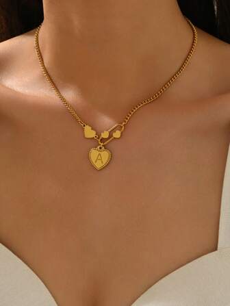 1pc Fashion Stainless Steel 26 A-Z Initial Letter Necklace For Women Heart Pendant With Heart Letters Design Necklace Jewelry Gifts Suitable For Daily Wear