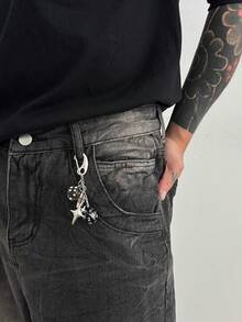 1pc Vintage Asymmetrical Dice Billiard Black 8 Ball Keychain, Personalized Design Phone Charm, Bag Pendant