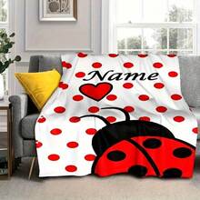 1PC 280gsmPersonalized Ladybug Print Flannel Throw Blanket – Custom Name Cozy Fleece Throws For Sofa, Bed, Office, Outdoor, Camping – All Seasons Cartoon Style Multipurpose Blanket – Machine Washable, Gift For Friends, Family, Customizable Gift – 1pc - 彩色 - 查看 5