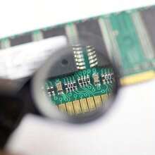 1 Piece Of Portable 60x Magnifying Glass, Made Of All-Metal Material With A Foldable Design For Easy Carrying. It Uses PMMA Lenses, Features Good Light Transmittance, And Requires No Batteries. Suitable For Jewelry Identification, Coin And Stamp Inspection, As Well As Vision Assistance To Help Clearly See Small Objects. - Silver - View 7