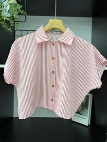 ELLIE Casual Striped Print Loose And Cropped Shirt - 淡粉紅色條紋 - 查看 1