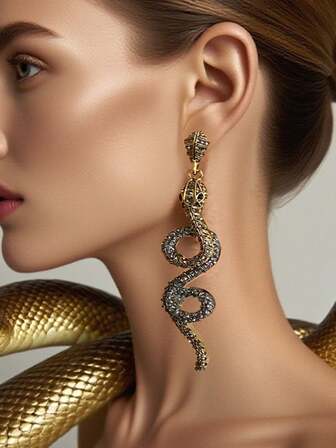 1pc Exaggerated Vintage Alloy Full Diamond Snake Shaped Earrings, Fashion Casual Retro Women Earrings