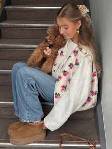 Áo khoác vest nữ thanh lịch, in họa tiết hoa, chất liệu lông cừu Sherpa, cài nút, màu trắng, thích hợp cho công sở. - trắng - Xem 4