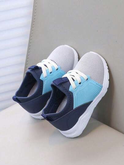 1 双男童时尚跑步鞋，舒适软底儿童运动鞋