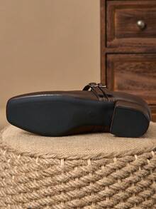 MonaNise 女士3厘米布面包跟鞋，黑色、时尚百搭，海军蓝、咖啡色、酒红色低跟粗跟优雅休闲平底鞋 - 巧克力棕 - 查看 7